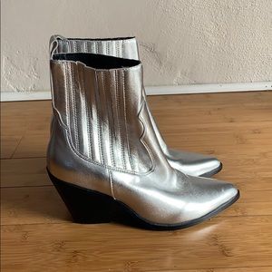 Steve Madden Silver Metallic Ankle Boot